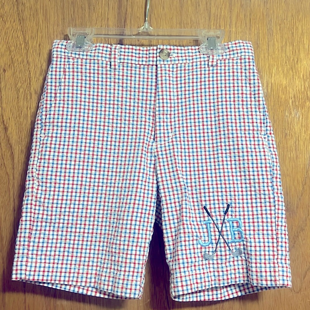 Vineyard Vines Boys 8 plaid seersucker shorts, monogrammed. See pics